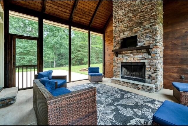 Property Photo: 332 Harris Road SE TN 37362