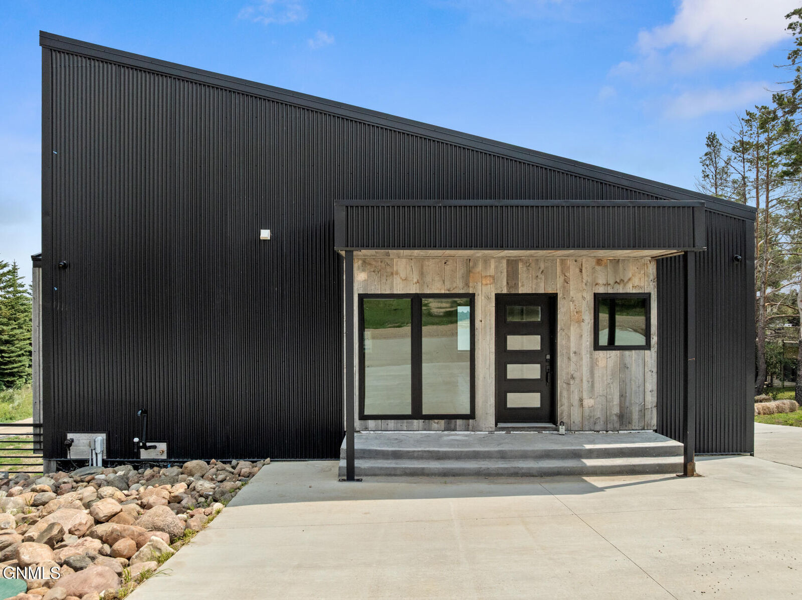 Property Photo: 4198 13th Street NW ND 58540