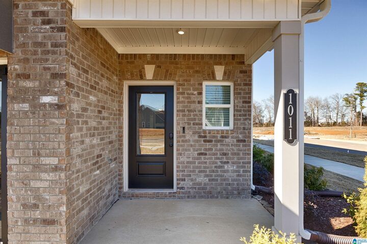 Property Photo: 5497 Headwinds Lane AL 35022