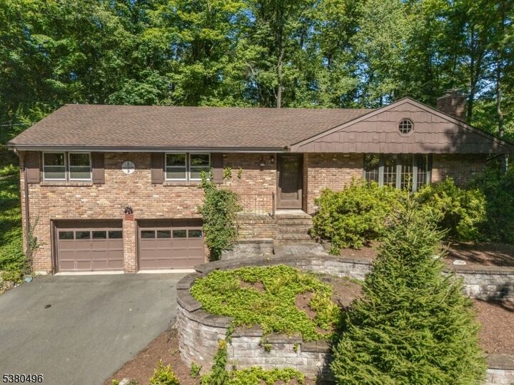Property Photo: 1297 Hemlock Dr NJ 07920