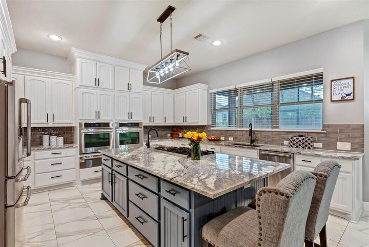 Property Photo: 111 Pine Hill Lane TX 77356