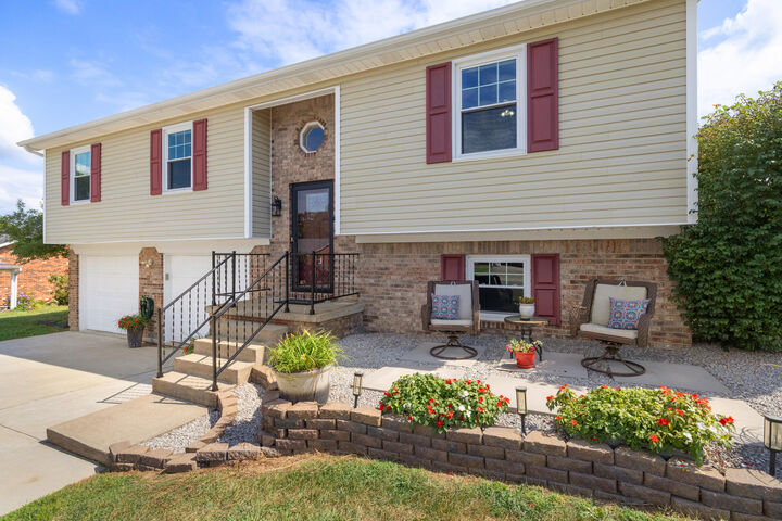 Property Photo:  105 Bowen Drive  KY 40342 