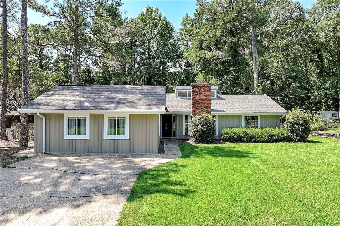 Property Photo:  1410 India Road  AL 36801