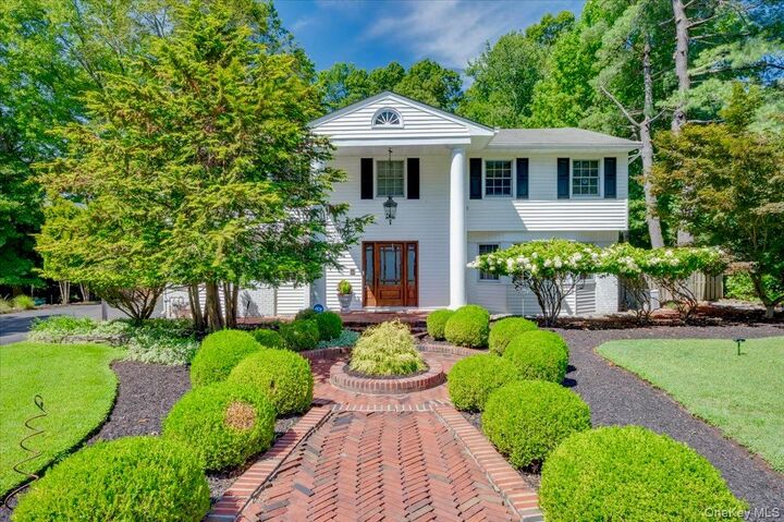 121 Constitution Drive  Orangeburg NY 10962 photo