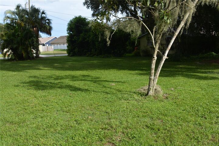 Property Photo: 3512 Palmway Drive FL 32773