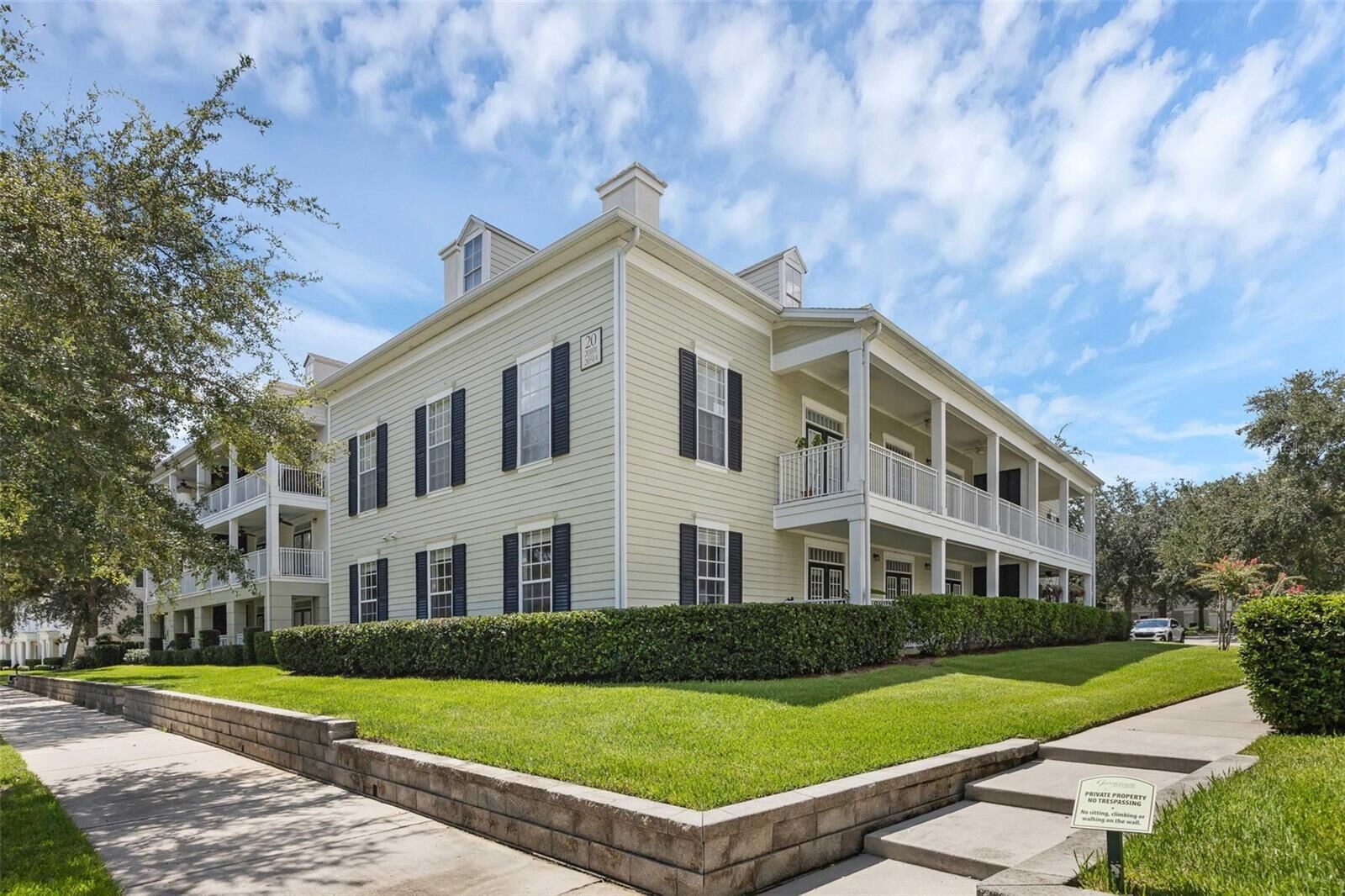 Property Photo: 315 Grand Magnolia Avenue 101 FL 34747