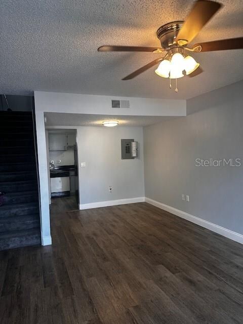 Property Photo: 4223 S Semoran Boulevard 9 FL 32822