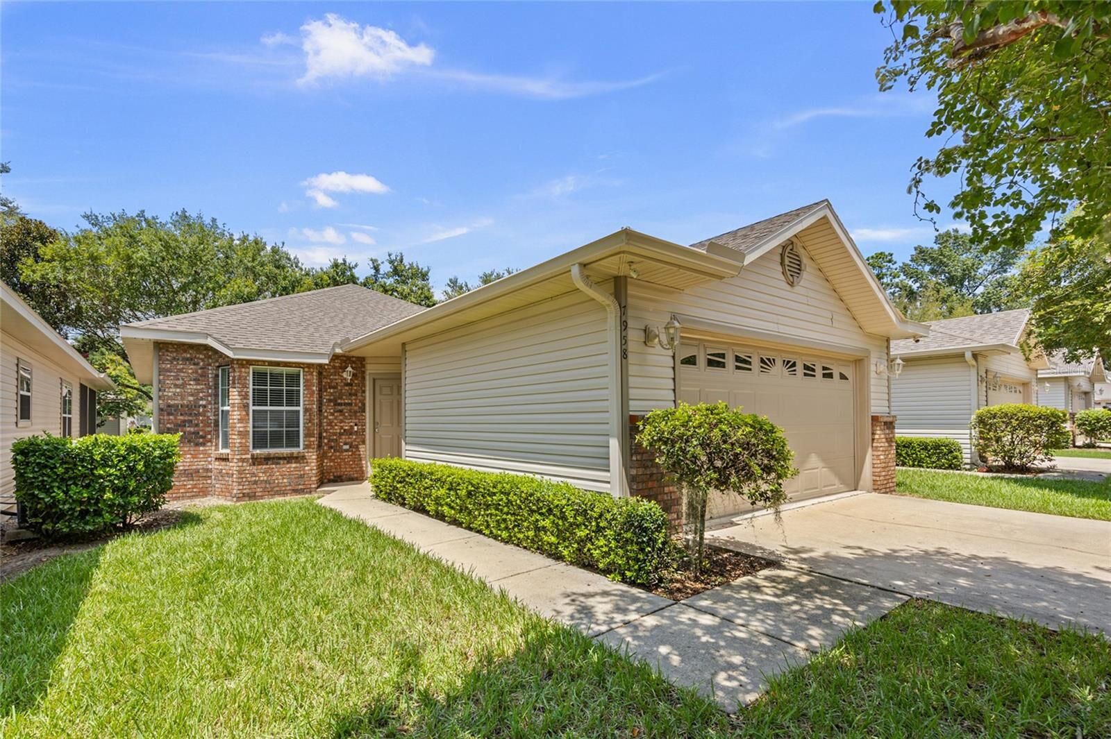 Property Photo: 7958 NW 49th Way FL 32653