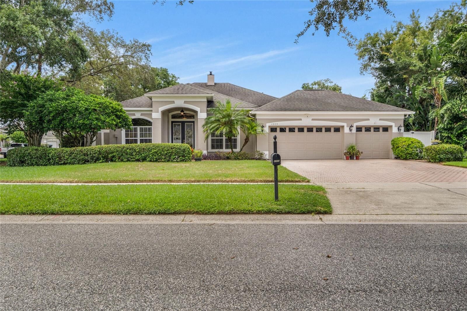 Property Photo:  4808 Lorraine Way  FL 32812 