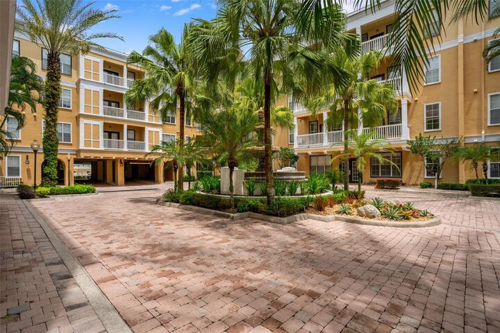 Property Photo: 860 N Orange Avenue 140 FL 32801