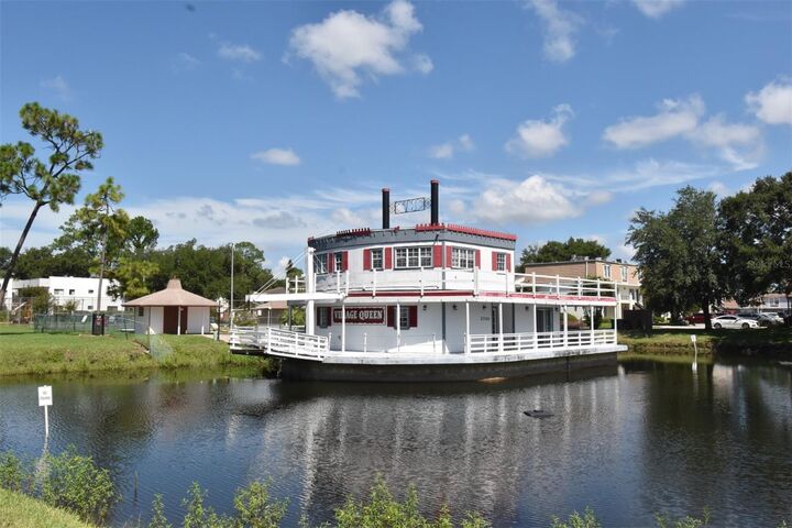 Property Photo: 6013 Village Circle 6013 FL 32822