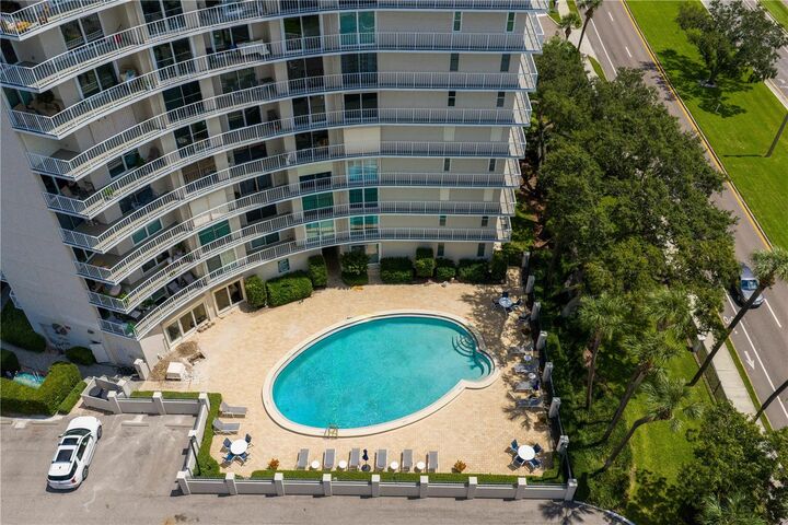 Property Photo:  2611 Bayshore Boulevard 302  FL 33629 
