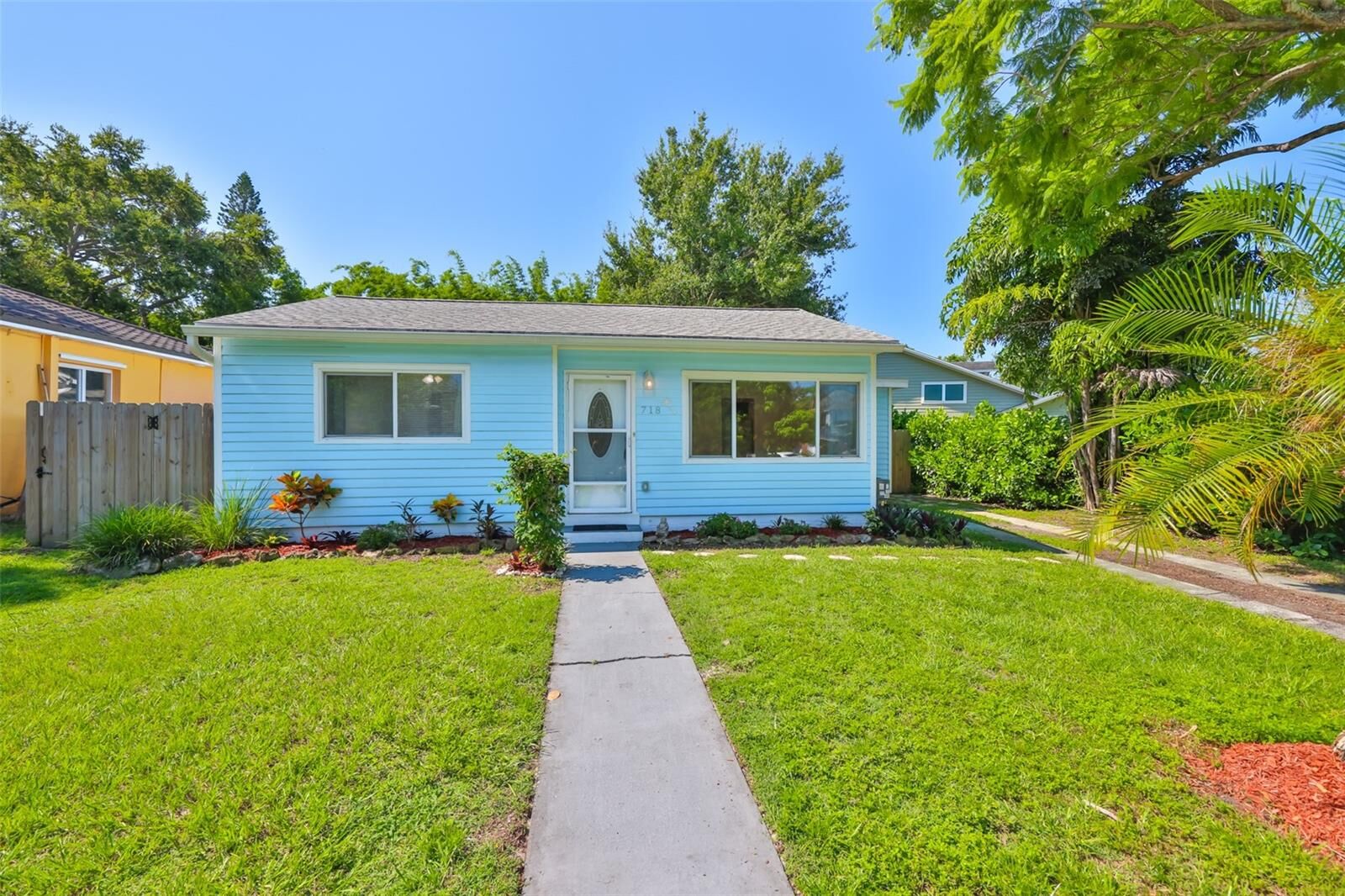 Property Photo: 718 12th Avenue N FL 33701