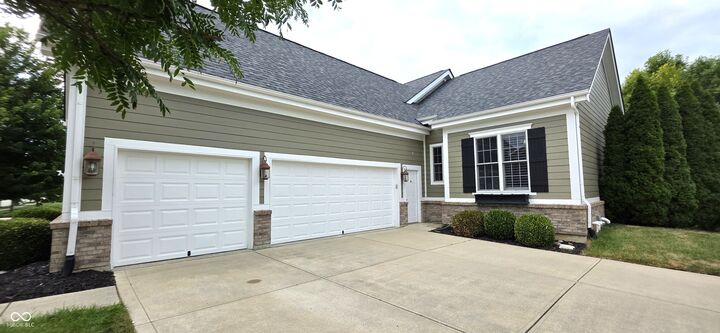Property Photo: 2534 Murphy Circle N IN 46074