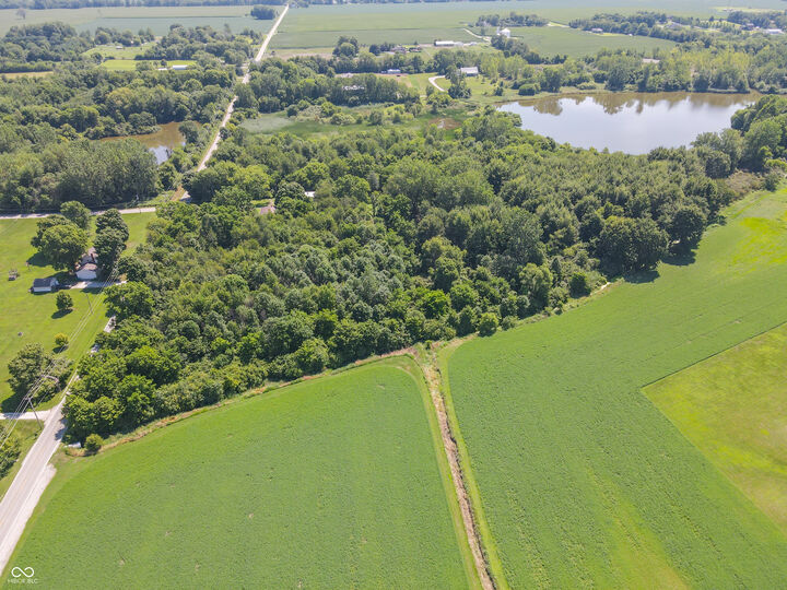 Property Photo: 2487 E 600 N IN 46140