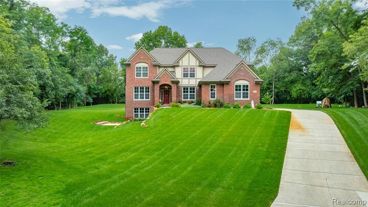 Property Photo:  30158 Rosemond Court  MI 48025 1424 