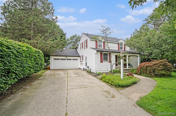 Property Photo: 6171 S Main Street MI 48346 2364