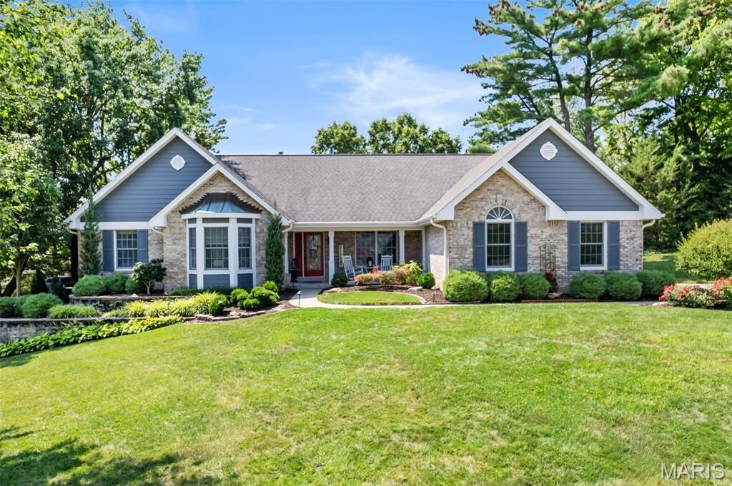 Property Photo: 3416 Edgemont Street MO 63301