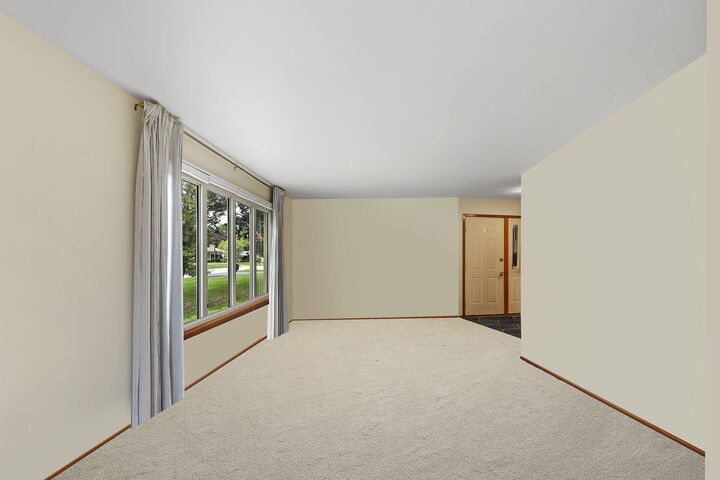 Property Photo: 3335 Ascot Dr WI 53406