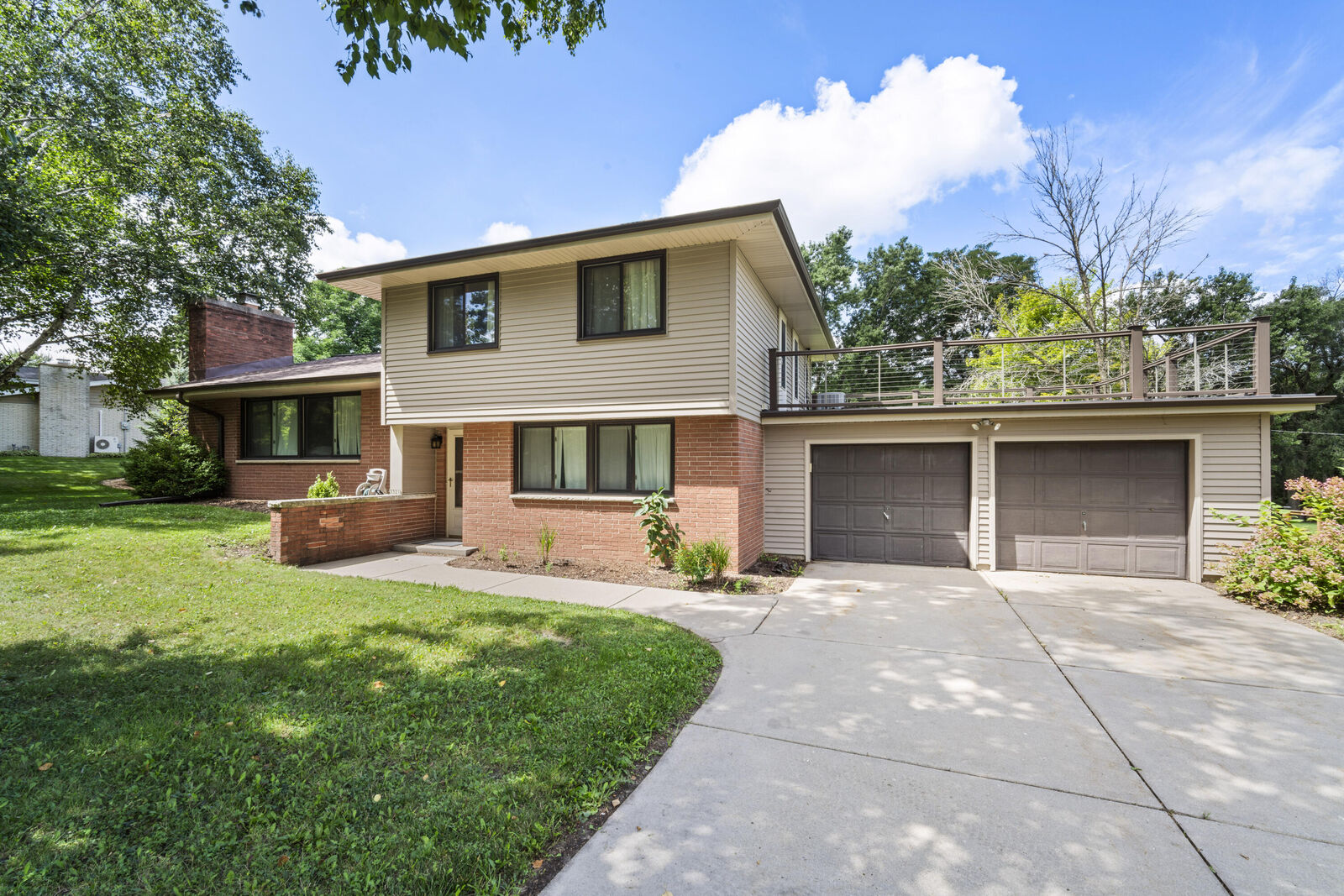 Property Photo:  3321 S El Sirroco Dr  WI 53151 