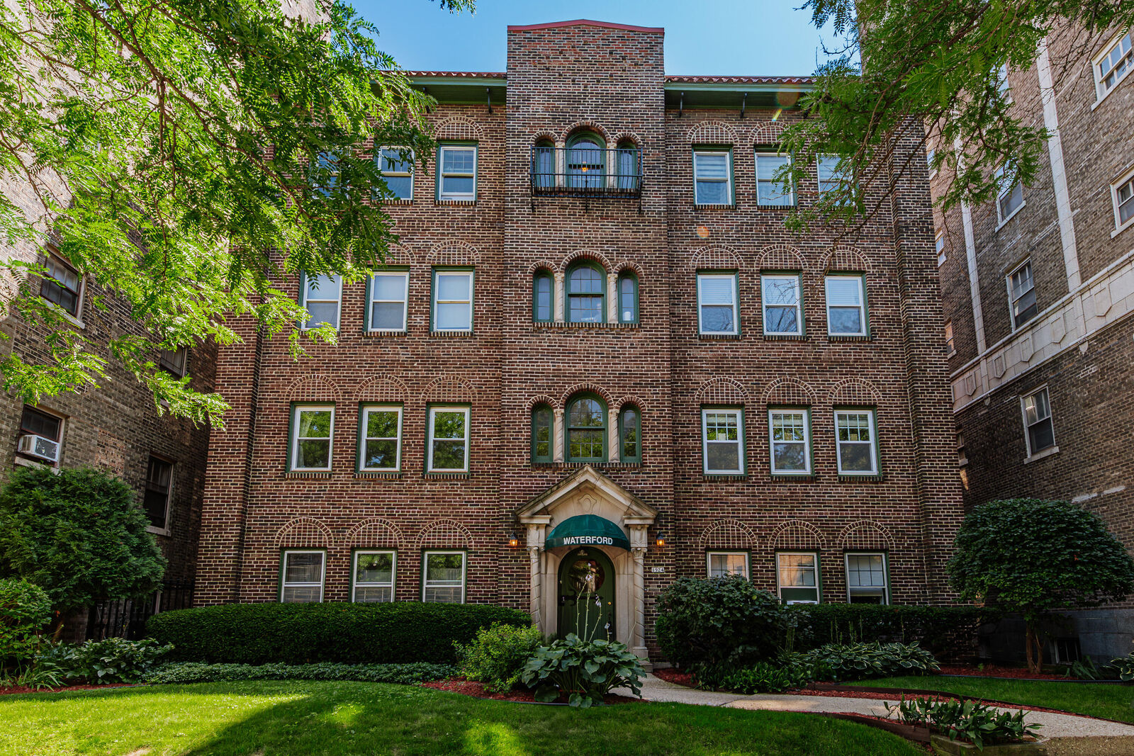 Property Photo: 1924 N Prospect Ave 6 WI 53202