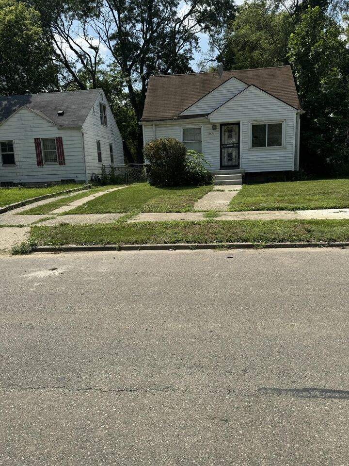 15427 Patton Street  Detroit MI 48223 photo