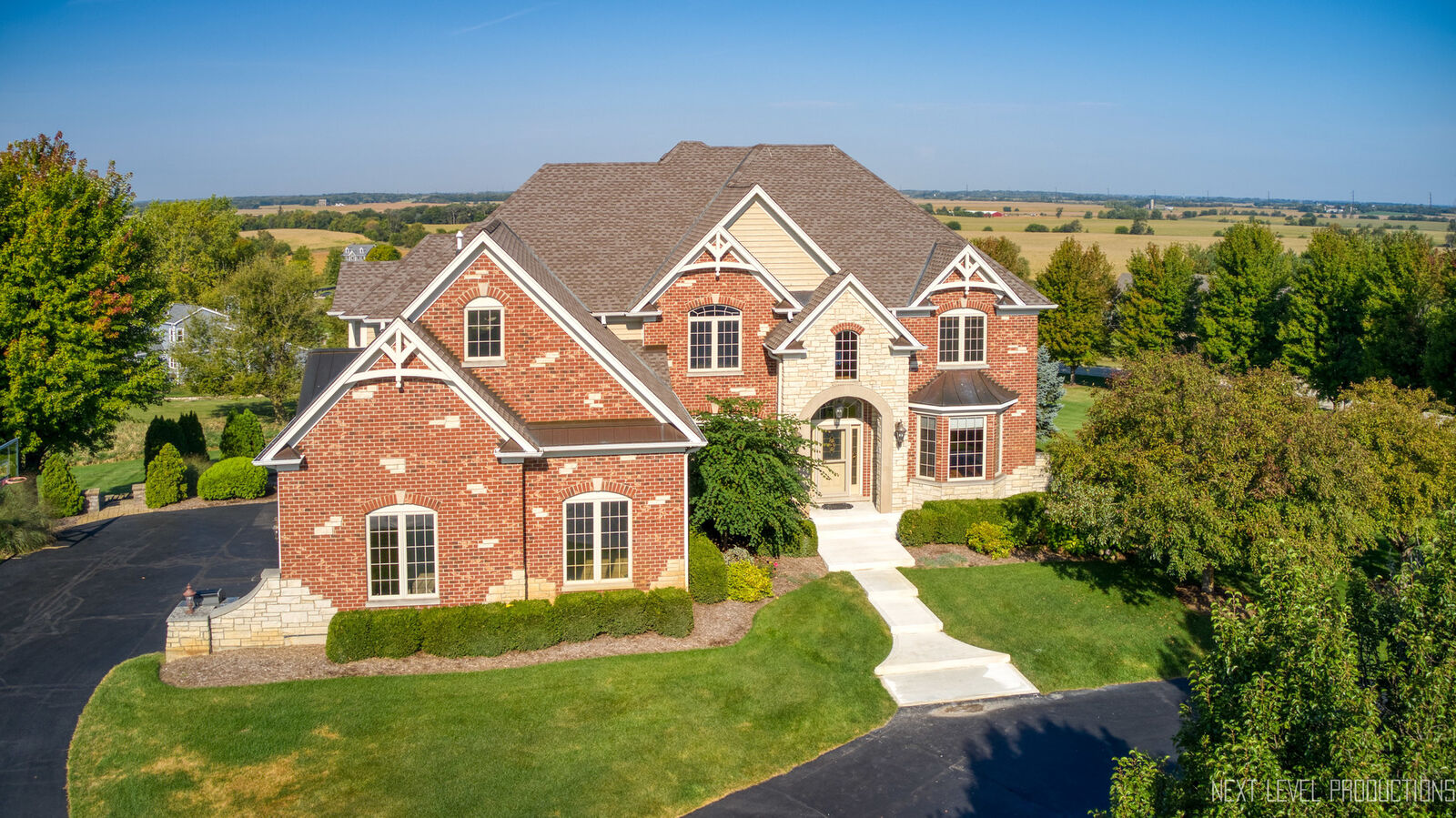 Property Photo:  10N916 Highland Trail  IL 60140 