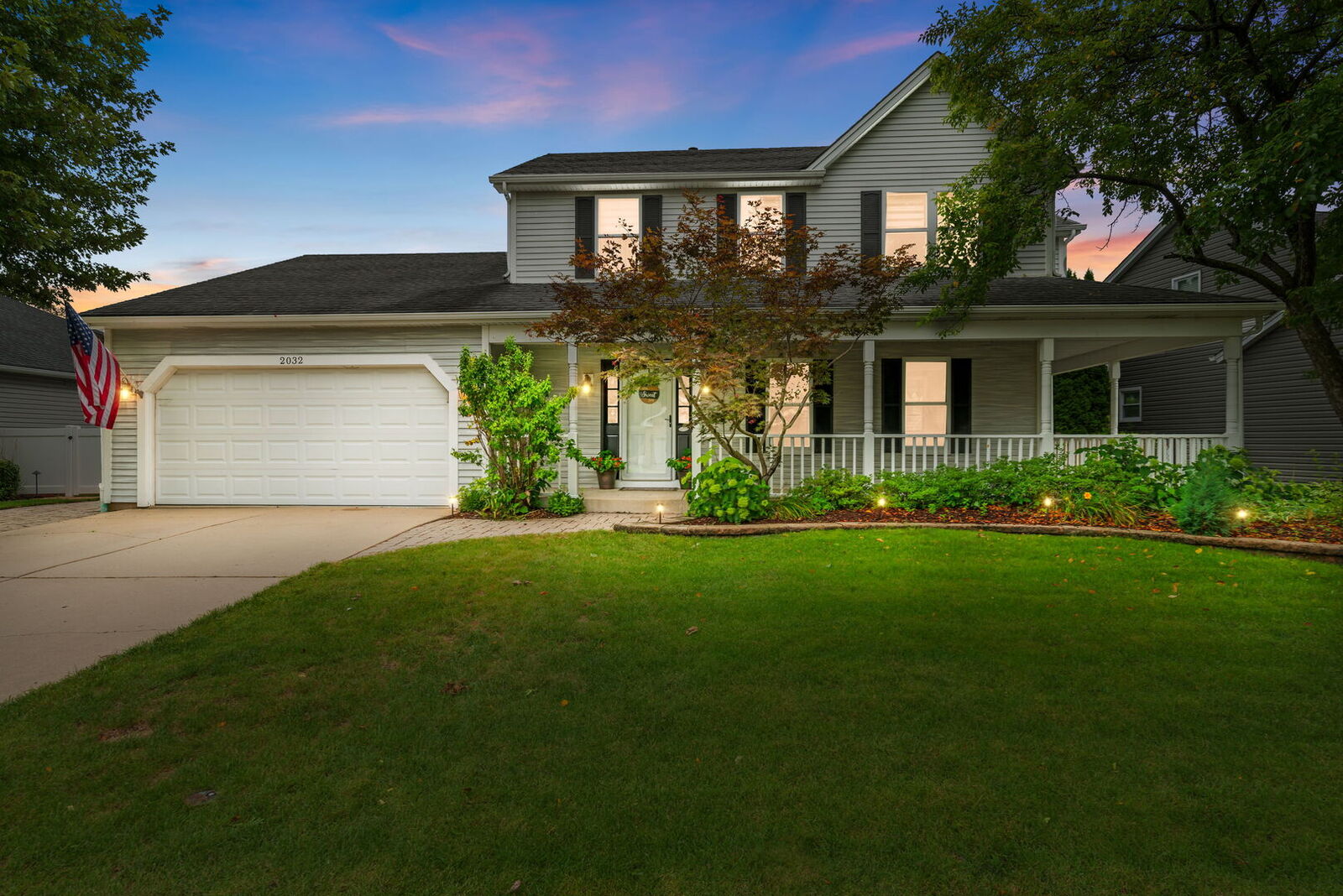 Property Photo: 2032 Swan Lane IL 60123