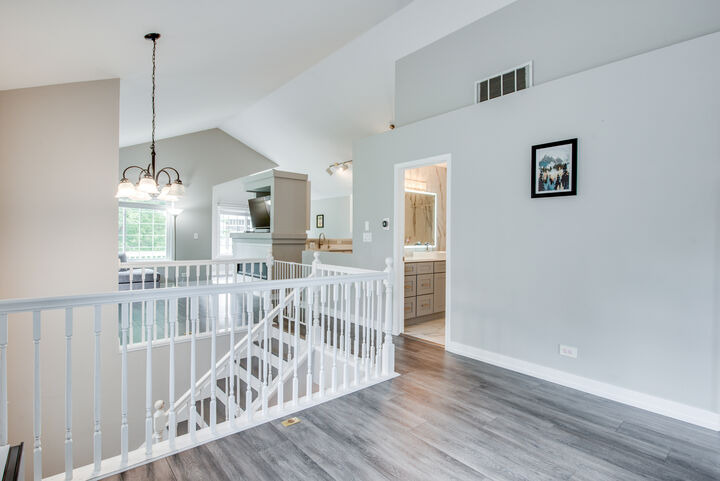 Property Photo: 2337 Twilight Drive 2337 IL 60503