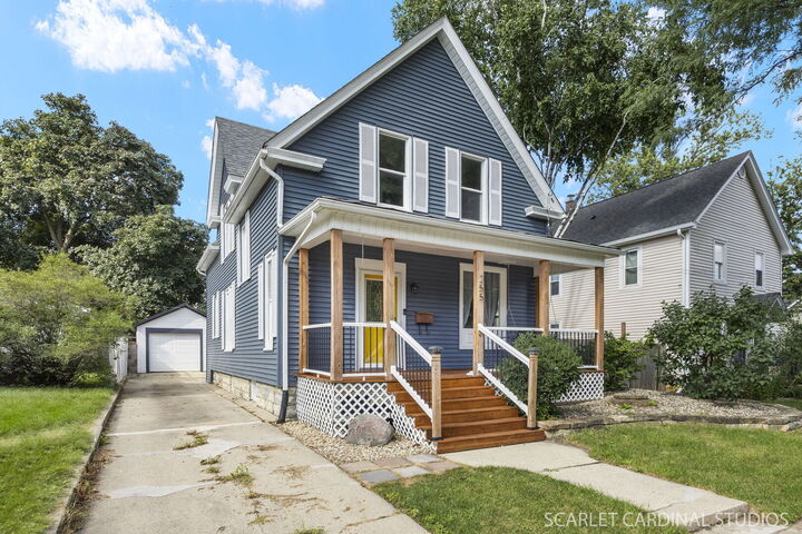 Property Photo: 255 Plum Street IL 60506