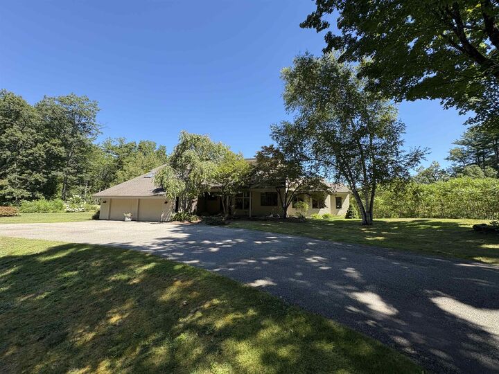 Property Photo: 29 Southgate Road NH 03049