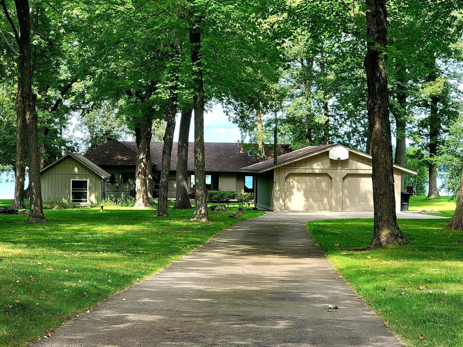 Property Photo: 21414 Beach Road MN 56444