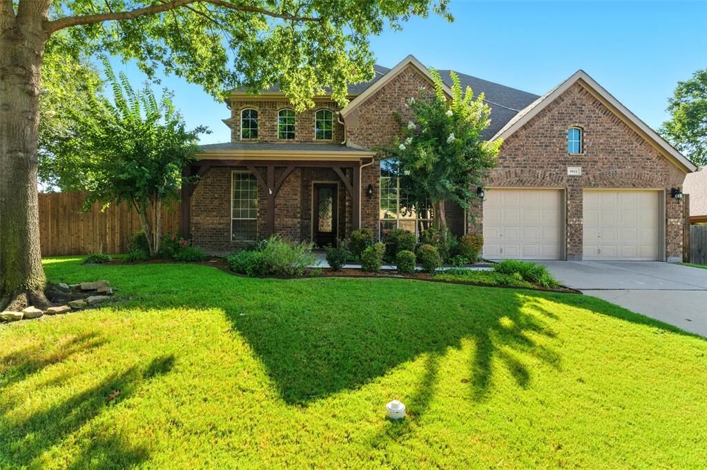 Property Photo:  1612 Almond Drive  TX 76063 
