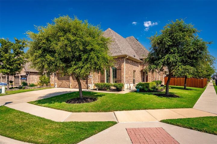 Property Photo: 2753 Cromwell TX 75056