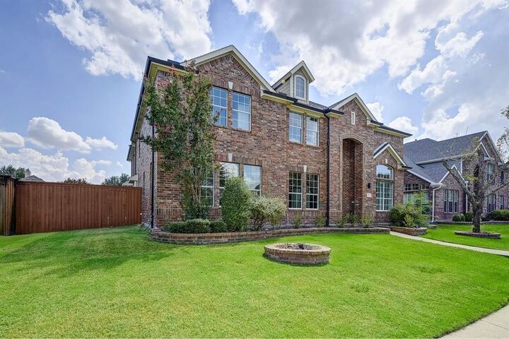 Property Photo: 1616 Sweetbay Drive TX 75002