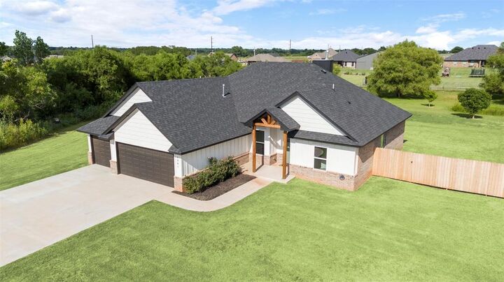 Property Photo: 1381 County Street 2976 OK 73010