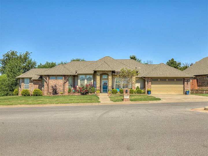 601 Irish Lane  Yukon OK 73099 photo
