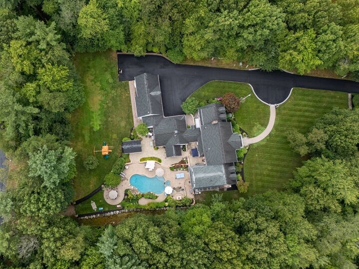 Property Photo: 40 Grandview Rd MA 01824