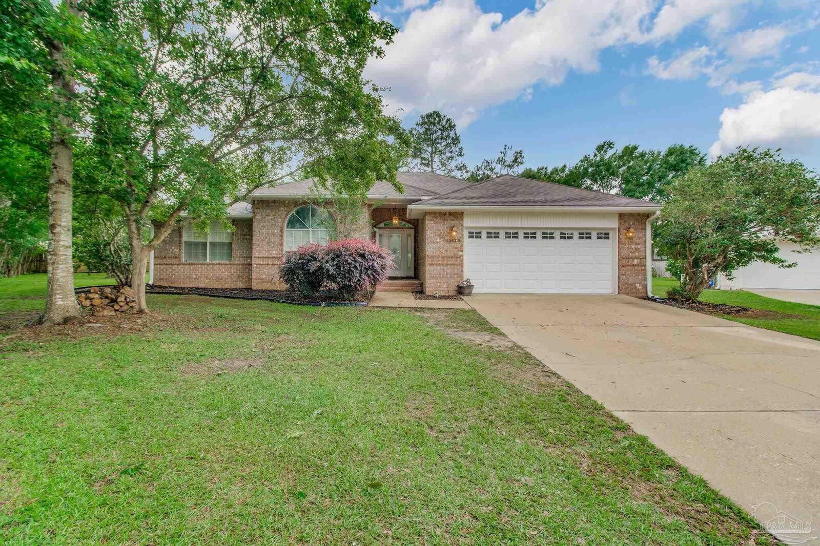 Property Photo: 10675 Aloe Ln AL 36549