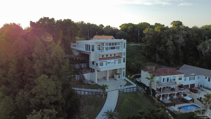 Property Photo:  6494 Scenic Hwy  FL 32504 