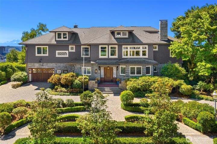 Property Photo: 421 W Highland Drive WA 98119