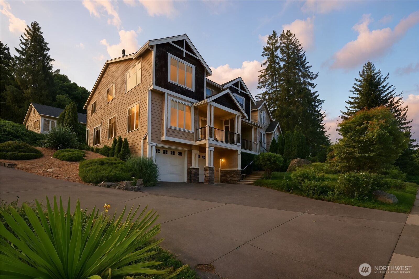 Property Photo:  2126 W Mukilteo Boulevard  WA 98203 