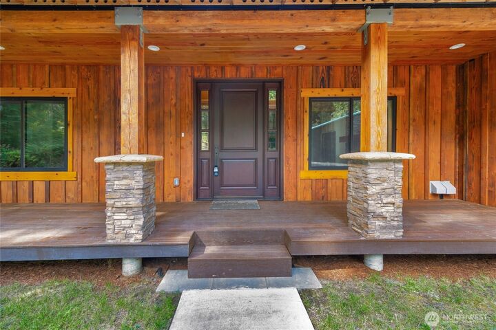 Property Photo: 3024 Lake Langlois Road NE WA 98014
