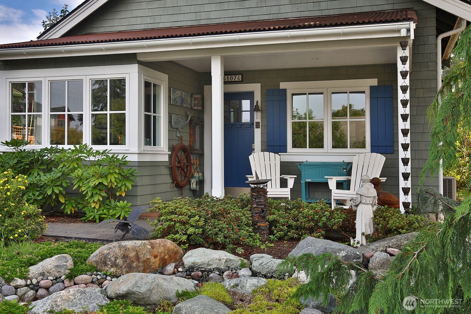 Property Photo: 107 A 6th Street WA 98260