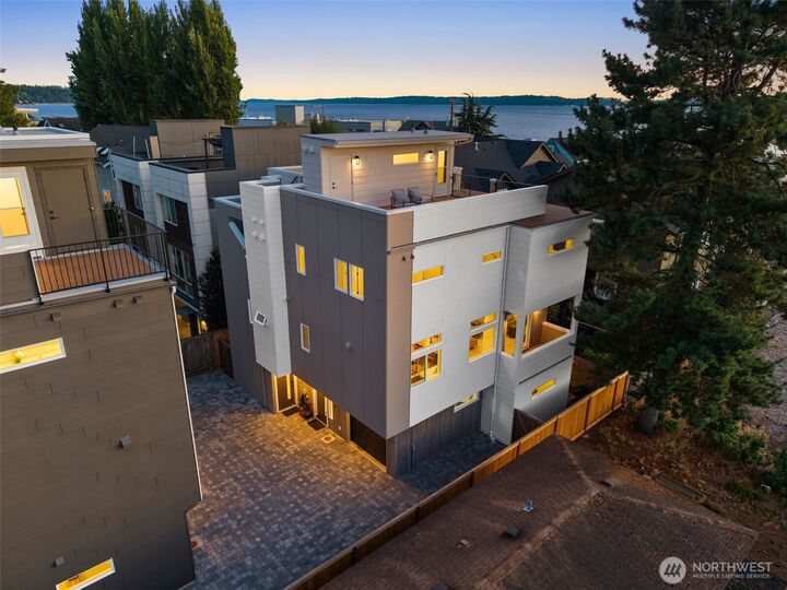 4121 A  Chilberg Avenue SW  Seattle WA 98116 photo