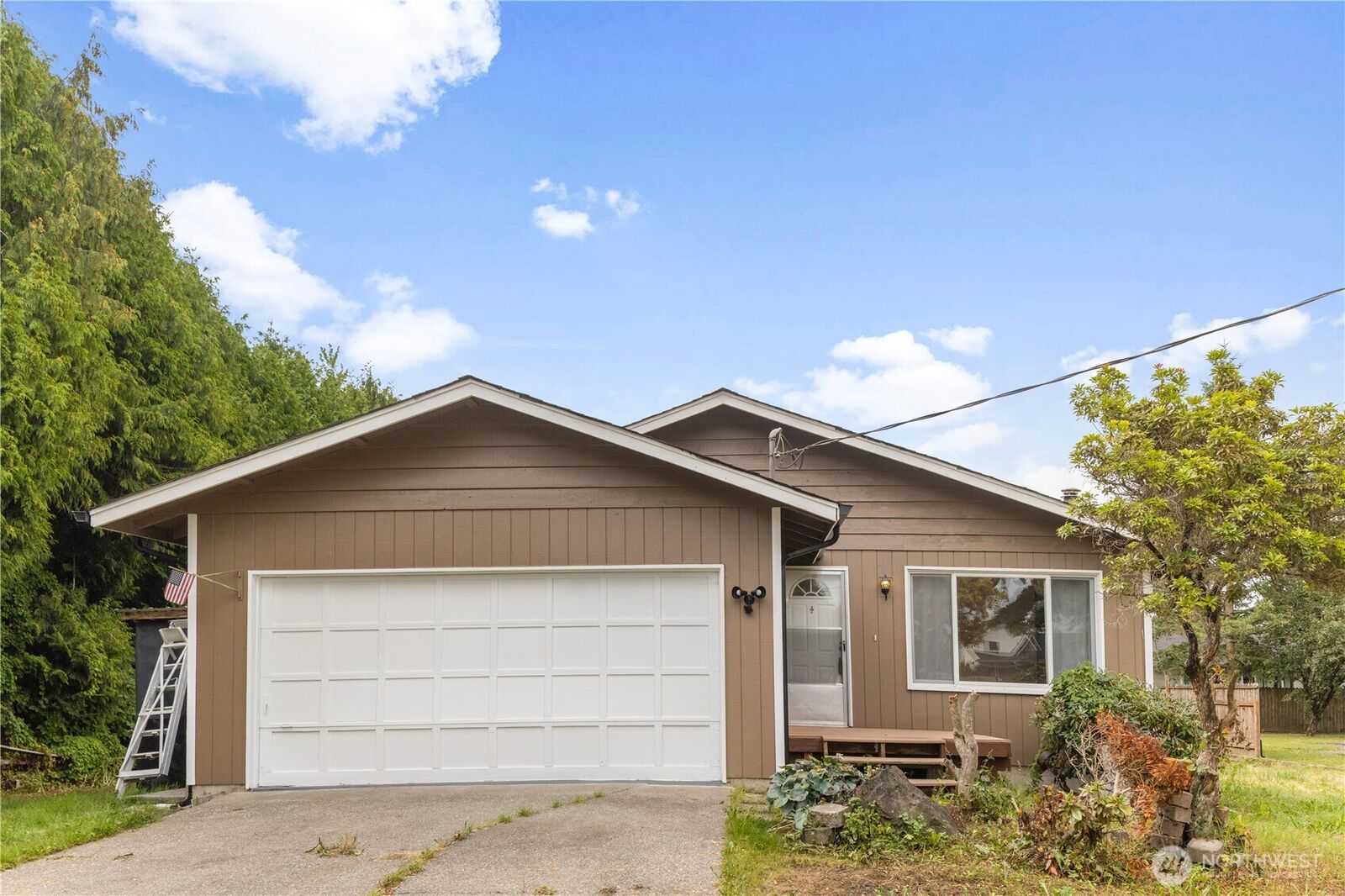 Property Photo: 555 Morton Street WA 98295