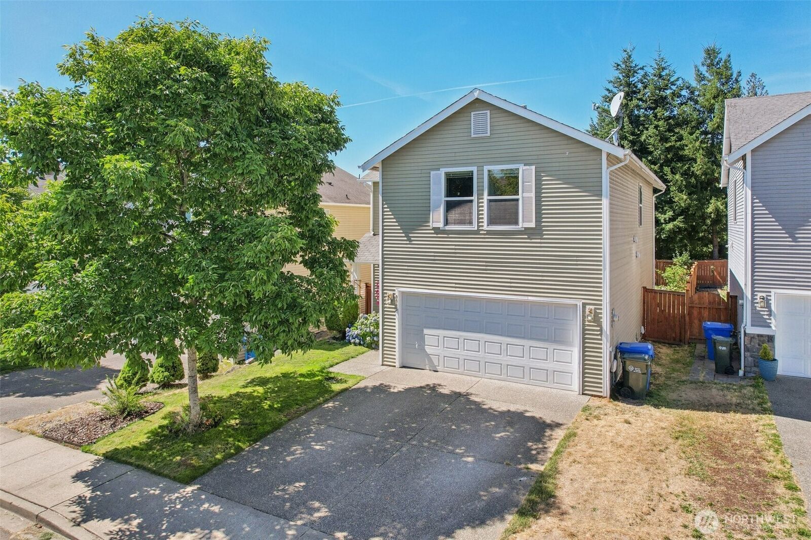 Property Photo:  9905  198th Avenue Ct E  WA 98391 