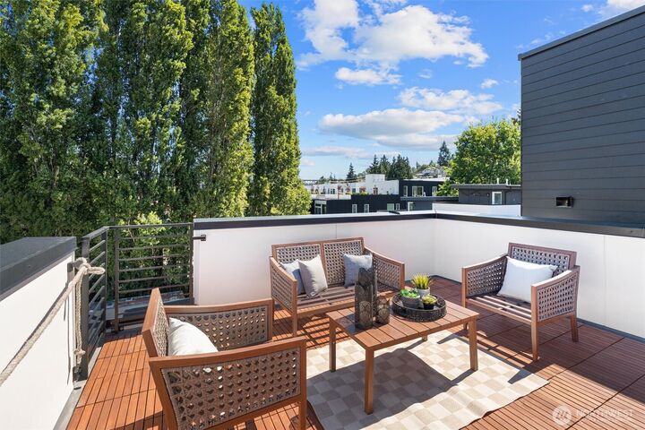 3116  Queen Anne Avenue N  Seattle WA 98119 photo