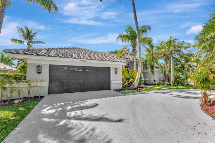 Property Photo: 10738 Santa Rosa Drive FL 33498