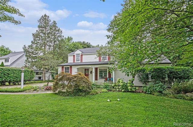 Property Photo:  6171 S Main Street  MI 48346 